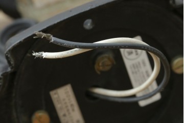 和製ビンテージ　気品漂うデザインが魅力的なアンティーク調のウォールランプ　(R-084214)