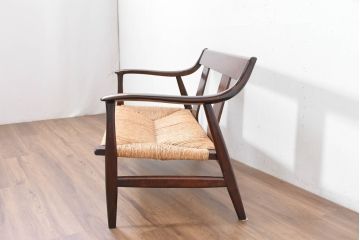 中古　美品‼　松本民芸家具　#77型 ラッシ座(ガマ座)の二人掛け曲肘イス(ラッシチェア、アームベンチ、ソファ、椅子)(定価約36万円)(R-084216)