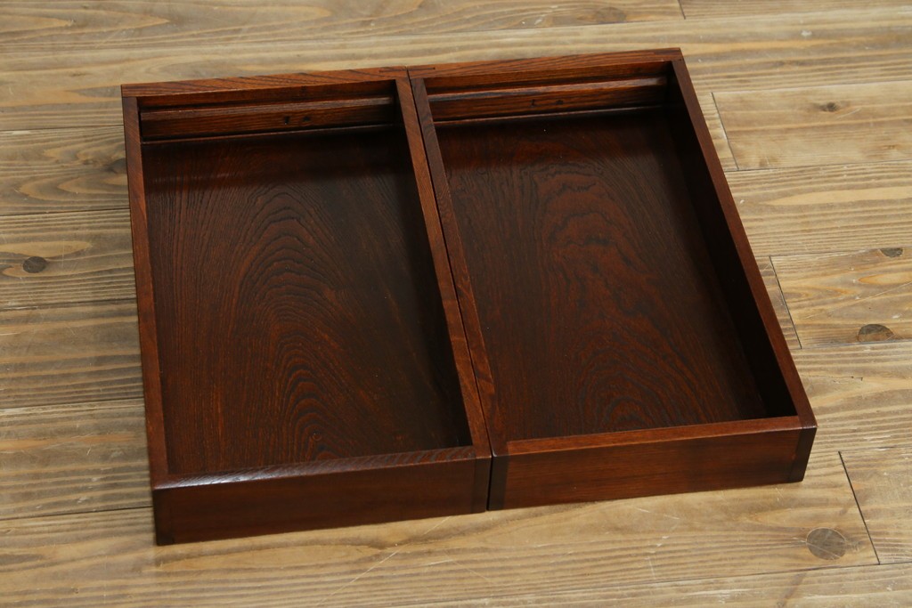 中古　超美品　総欅(ケヤキ)材　漆塗り　趣ある木目が美しい大振りな囲炉裏テーブル　(R-084221)