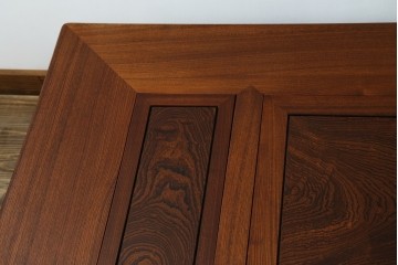 中古　超美品　総欅(ケヤキ)材　漆塗り　趣ある木目が美しい大振りな囲炉裏テーブル　(R-084221)