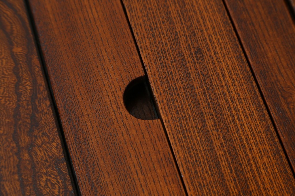 中古　超美品　総欅(ケヤキ)材　漆塗り　趣ある木目が美しい大振りな囲炉裏テーブル　(R-084221)