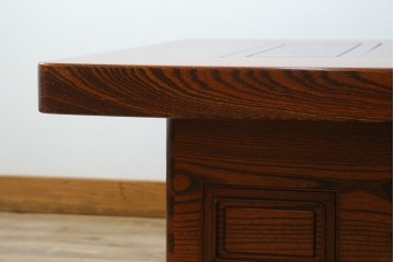 中古　超美品　総欅(ケヤキ)材　漆塗り　趣ある木目が美しい大振りな囲炉裏テーブル　(R-084221)