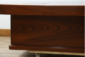 中古　超美品　総欅(ケヤキ)材　漆塗り　趣ある木目が美しい大振りな囲炉裏テーブル　(R-084221)