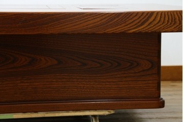 中古　超美品　総欅(ケヤキ)材　漆塗り　趣ある木目が美しい大振りな囲炉裏テーブル　(R-084221)
