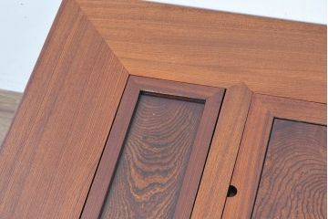 中古　超美品　総欅(ケヤキ)材　漆塗り　趣ある木目が美しい大振りな囲炉裏テーブル(長火鉢、木製火鉢、4人掛け、6人掛け、ダイニングテーブル、食卓)(R-084221)