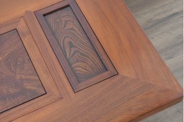 中古　超美品　総欅(ケヤキ)材　漆塗り　趣ある木目が美しい大振りな囲炉裏テーブル(長火鉢、木製火鉢、4人掛け、6人掛け、ダイニングテーブル、食卓)(R-084221)