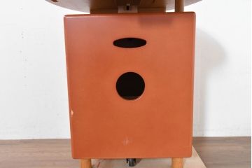 中古　美品　希少モデル　CONDE HOUSE(カンディハウス)　キャスター&コンセント付き!使い勝手抜群の折り畳み天板を備えたレトロなサイドテーブル(バタフライテーブル、ドロップリーフテーブル、丸テーブル、カフェテーブル、コーヒーテーブル)(R-084224)