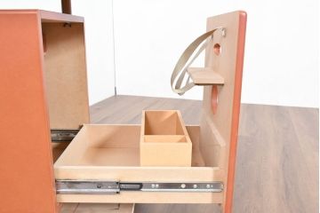 中古　美品　希少モデル　CONDE HOUSE(カンディハウス)　キャスター&コンセント付き!使い勝手抜群の折り畳み天板を備えたレトロなサイドテーブル(バタフライテーブル、ドロップリーフテーブル、丸テーブル、カフェテーブル、コーヒーテーブル)(R-084224)