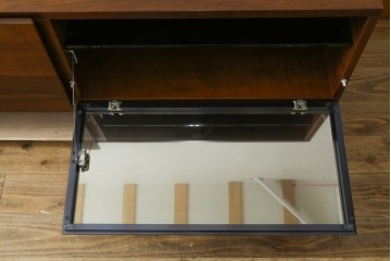 中古　美品　Cassinaixc.(カッシーナイクスシー)　BREATH(ブレス)シアターボード　(R-084226)
