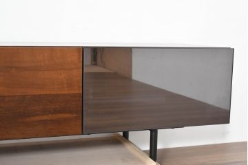 中古　美品　Cassinaixc.(カッシーナイクスシー)　BREATH(ブレス)　洗練されたモダンデザインが素敵なシアターボード(テレビ台、テレビボード、リビングボード、ローボード、収納棚、戸棚)(R-084226)