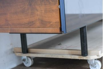 中古　美品　Cassinaixc.(カッシーナイクスシー)　BREATH(ブレス)　洗練されたモダンデザインが素敵なシアターボード(テレビ台、テレビボード、リビングボード、ローボード、収納棚、戸棚)(R-084226)