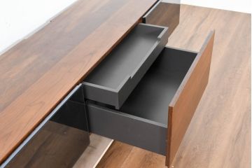 中古　美品　Cassinaixc.(カッシーナイクスシー)　BREATH(ブレス)　洗練されたモダンデザインが素敵なシアターボード(テレビ台、テレビボード、リビングボード、ローボード、収納棚、戸棚)(R-084226)