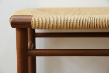 中古　美品　ドモク堂　ペーパーコード　自然で温かみのある雰囲気が魅力のスツール　(R-084227)