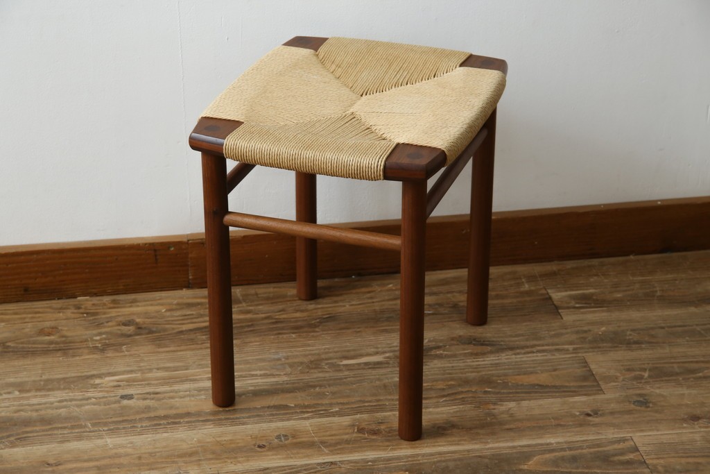 中古　美品　ドモク堂　ペーパーコード　自然で温かみのある雰囲気が魅力のスツール　(R-084227)