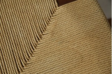 中古　美品　ドモク堂　ペーパーコード　自然で温かみのある雰囲気が魅力のスツール　(R-084227)