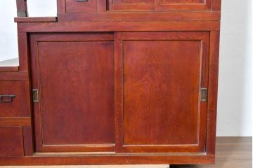 和製アンティーク　美品　希少な手すり付き　前面欅(ケヤキ)材　漆塗り　魅せる収納としても大活躍の二段重ね階段箪笥(階段タンス、収納たんす、和箪笥、引き出し)(R-084230)
