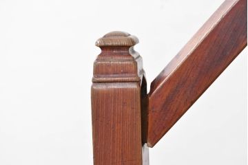 和製アンティーク　美品　希少な手すり付き　前面欅(ケヤキ)材　漆塗り　魅せる収納としても大活躍の二段重ね階段箪笥(階段タンス、収納たんす、和箪笥、引き出し)(R-084230)