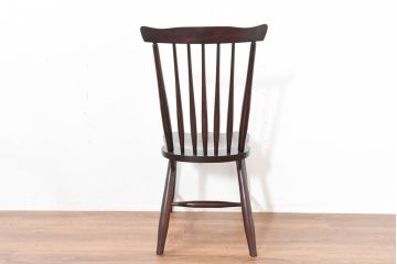 中古　美品‼　民芸家具　落ち着いた色味が上品な雰囲気を醸し出すウィンザーチェア(板座チェア、ダイニングチェア、アームレスチェア、椅子、イス)(R-084231)