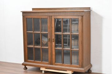 和製ビンテージ　神戸洋家具　ボールフット　クラシカルな雰囲気が魅力のサイドボード(サイドキャビネット、ブックケース、収納棚、戸棚、飾り棚、本箱、ヴィンテージ)(R-084232)
