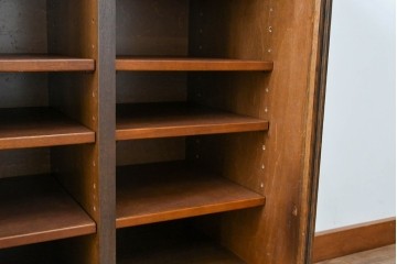 中古　美品!!　希少な廃番品!!　カリモク家具(karimoku)　COLONIAL(コロニアル)シリーズ　シンプルながらも品のある佇まいが美しい下駄箱　(R-084233)