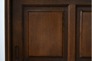 中古　美品!!　希少な廃番品!!　カリモク家具(karimoku)　COLONIAL(コロニアル)シリーズ　シンプルながらも品のある佇まいが美しい下駄箱　(R-084233)