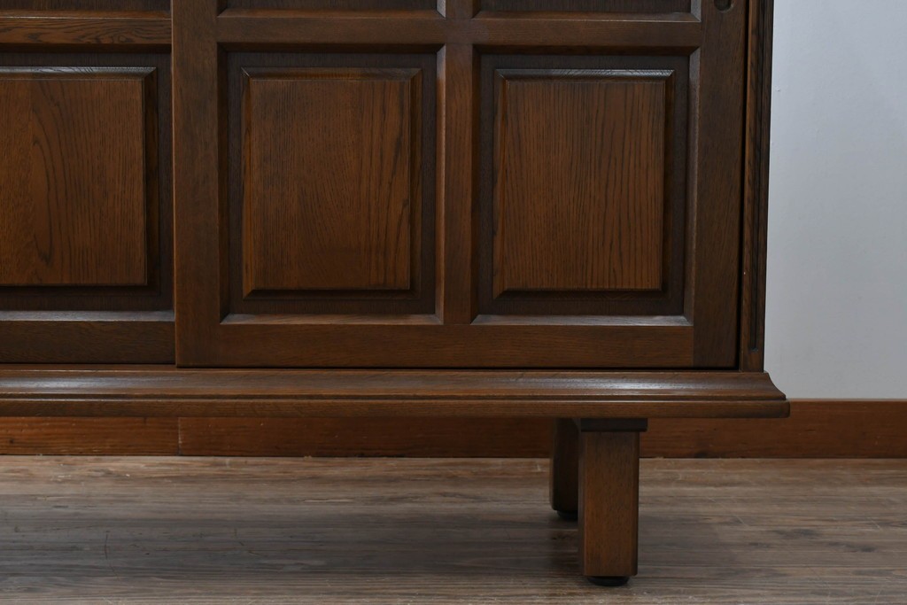 中古　美品!!　希少な廃番品!!　カリモク家具(karimoku)　COLONIAL(コロニアル)シリーズ　シンプルながらも品のある佇まいが美しい下駄箱　(R-084233)