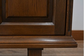 中古　美品!!　希少な廃番品!!　カリモク家具(karimoku)　COLONIAL(コロニアル)シリーズ　シンプルながらも品のある佇まいが美しい下駄箱　(R-084233)