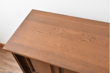 中古　美品!!　希少な廃番品!!　カリモク家具(karimoku)　COLONIAL(コロニアル)シリーズ　シンプルながらも品のある佇まいが美しい下駄箱　(R-084233)