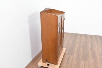 和製アンティーク　上手物‼　楢(ナラ)材　丸窓　昭和レトロな雰囲気漂うミラー付きの本箱(ブックケース、収納棚、本棚、書棚、戸棚、キャビネット)(R-084235)