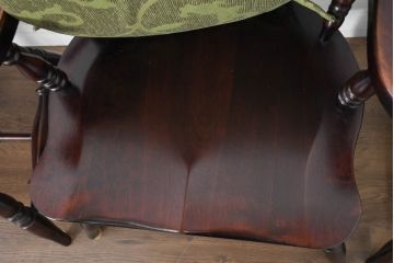 中古　美品　国産職人手作り　カバ材　品でクラシカルな佇まいがお洒落なキャプテンチェア4脚セット(アームチェア、ダイニングチェア、板座チェア、椅子、イス、バラ売り可能)(R-084236)