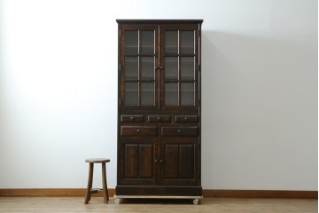 中古　北海道民芸家具　HM160K　美しい木肌とシックな佇まいが魅力的なキャビネット　(R-084237)