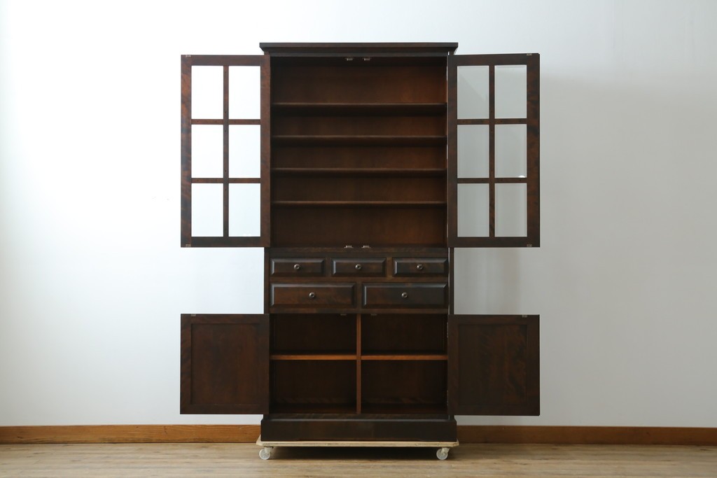 中古　北海道民芸家具　HM160K　美しい木肌とシックな佇まいが魅力的なキャビネット　(R-084237)