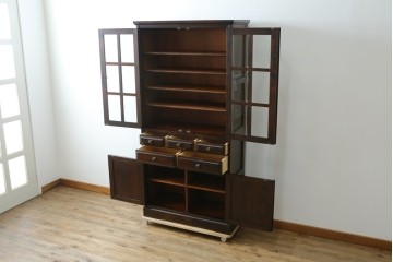 中古　北海道民芸家具　HM160K　美しい木肌とシックな佇まいが魅力的なキャビネット　(R-084237)