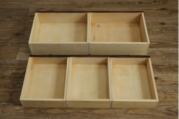 中古　北海道民芸家具　HM160K　美しい木肌とシックな佇まいが魅力的なキャビネット　(R-084237)