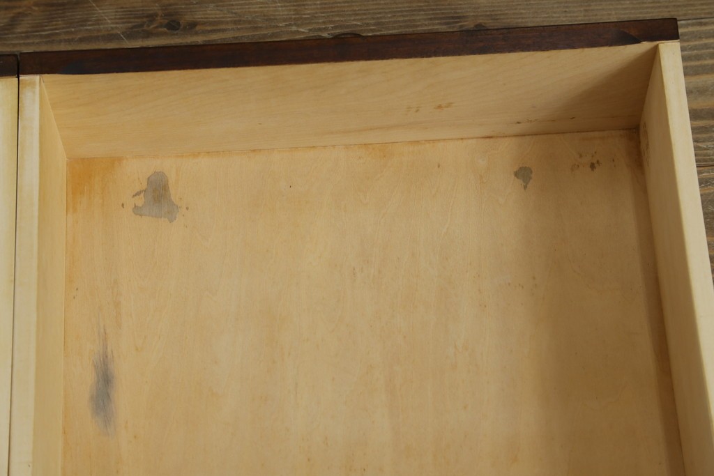 中古　北海道民芸家具　HM160K　美しい木肌とシックな佇まいが魅力的なキャビネット　(R-084237)