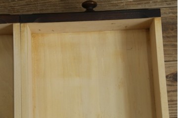 中古　北海道民芸家具　HM160K　美しい木肌とシックな佇まいが魅力的なキャビネット　(R-084237)