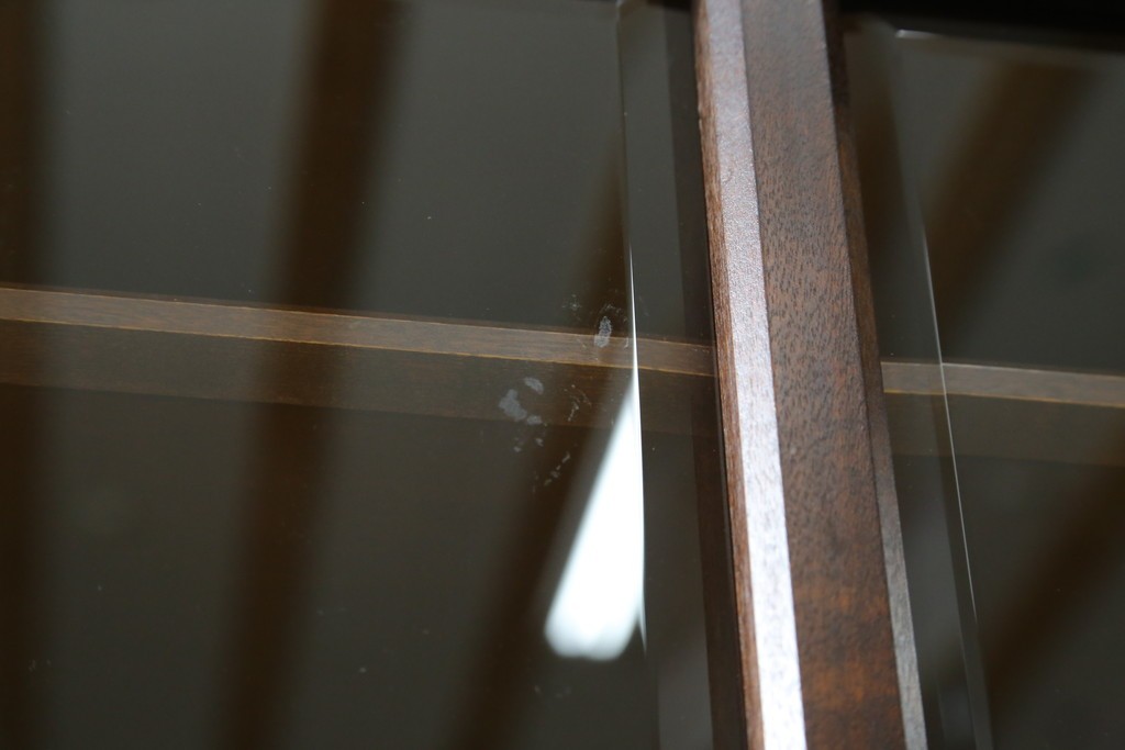 中古　北海道民芸家具　HM160K　美しい木肌とシックな佇まいが魅力的なキャビネット　(R-084237)