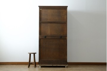 中古　北海道民芸家具　HM160K　美しい木肌とシックな佇まいが魅力的なキャビネット　(R-084237)