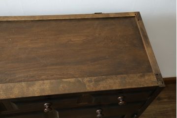 中古　美品　北海道民芸家具　天板リメイク　シックな色合いで落ち着いた空間を演出するサイドキャビネット(サイドボード、収納棚、戸棚)(R-084239)