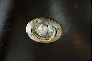 アジアンビンテージ　唐木材　中国クラシックデザインが目を引く照明付き薄型ミラーバックキャビネット(飾り棚、陳列棚、収納棚、戸棚、ガラスケース、ショーケース、コレクションケース、ディスプレイケース、ヴィンテージ、店舗什器)(R-084240)