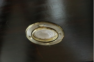 アジアンビンテージ　唐木材　中国クラシックデザインが目を引く照明付き薄型ミラーバックキャビネット(飾り棚、陳列棚、収納棚、戸棚、ガラスケース、ショーケース、コレクションケース、ディスプレイケース、ヴィンテージ、店舗什器)(R-084240)