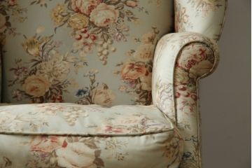 アメリカビンテージ　Ralph Lauren Home(ラルフローレン ホーム)　優雅な花柄とくつろぎの時間を叶えるウィングバックチェア(ウイングバックチェア、ラウンジチェア、一人掛けチェア、1人掛け、1P、ヴィンテージ)(R-084241)
