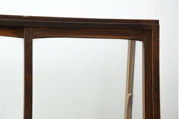 和製アンティーク　人気の台形型!!　引き出し付き　栗材木枠のガラスケース(ショーケース、陳列棚、店舗什器)(R-084245)