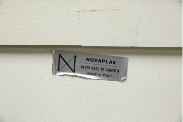 中古　美品　イタリア高級家具　ノバパルク(NOVAPLAK)　ロココ調の装飾がかわいらしいライティングビューロー(机、デスク、在宅用、在宅ワーク用、ワークデスク、引き出し)(定価約97万円)(R-084246)