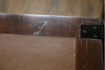 イギリスアンティーク　希少サイズ　ウォールナットの杢目が美しい小振りなライティングビューロー　(R-084248)