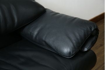 中古　美品　展示品　Poltromec(ポルトロメック)社　ジェミニシリーズ　レザー(本革)　1人掛けソファ(一人掛け、1Pソファ)(定価約30万円)(R-084249)