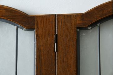 中古　美品　希少な廃番品　カントリーハウス　三連　クラシックな雰囲気と高級感のあるデザインが素敵なステンドグラス入りパーテーション(三越家具、衝立て、つい立て、3連、スクリーン)(R-084250)