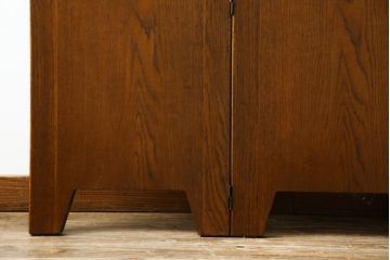 中古　美品　希少な廃番品　カントリーハウス　三連　クラシックな雰囲気と高級感のあるデザインが素敵なステンドグラス入りパーテーション(三越家具、衝立て、つい立て、3連、スクリーン)(R-084250)