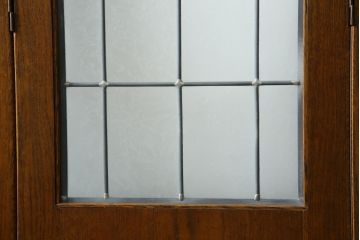 中古　美品　希少な廃番品　カントリーハウス　三連　クラシックな雰囲気と高級感のあるデザインが素敵なステンドグラス入りパーテーション(三越家具、衝立て、つい立て、3連、スクリーン)(R-084250)