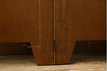 中古　美品　希少な廃番品　カントリーハウス　三連　クラシックな雰囲気と高級感のあるデザインが素敵なステンドグラス入りパーテーション(三越家具、衝立て、つい立て、3連、スクリーン)(R-084250)